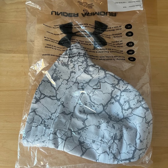 UA NEXT exclusive bucket hat NIB Under Armour reversible grey camo & orange - Picture 3 of 4